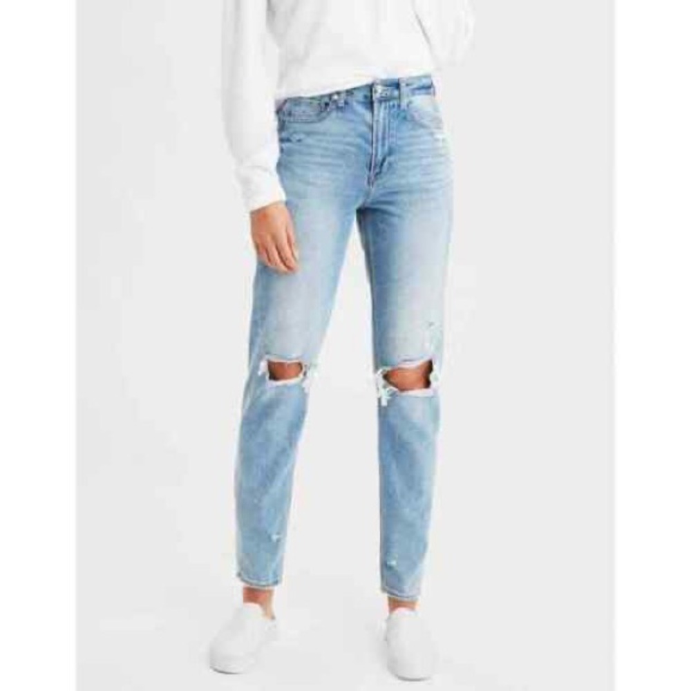 American Eagle ripped mom jeans